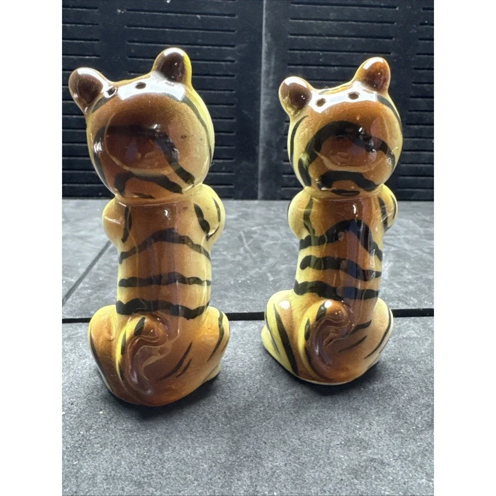 Vintage Salt and Pepper Shakers - Yellow Striped Tigers. One Has‎ A Small Chip